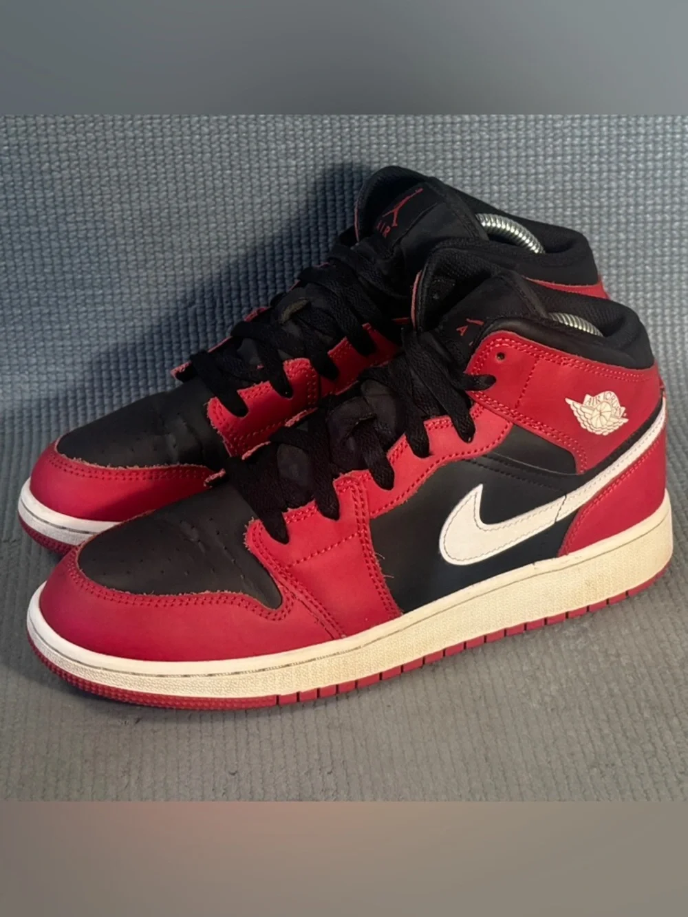 Nike Air Jordan 1 Retro High Gym Red White Shoes DQ8423-061 Sz 7Y Women’s Sz 8.5